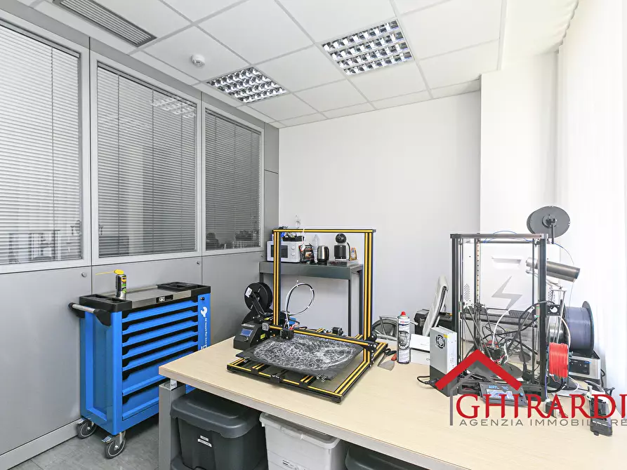 Immagine 16 di Ufficio in vendita  in Via delle Nuove Tecnologie Enrico Albareto 21 a Genova