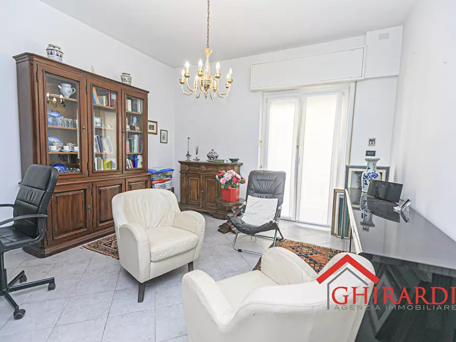 Immagine 1 di Bilocale in vendita  in VIA GINO CAPPONI 11 a Genova