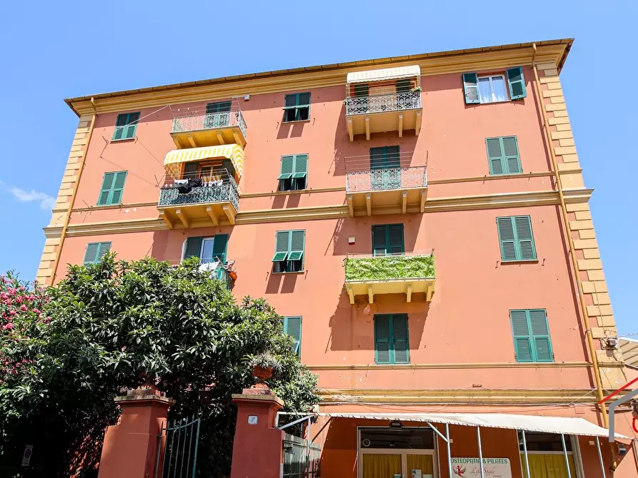 Immagine 30 di Quadrilocale in vendita  in Via Domenico Oliva 7 a Genova