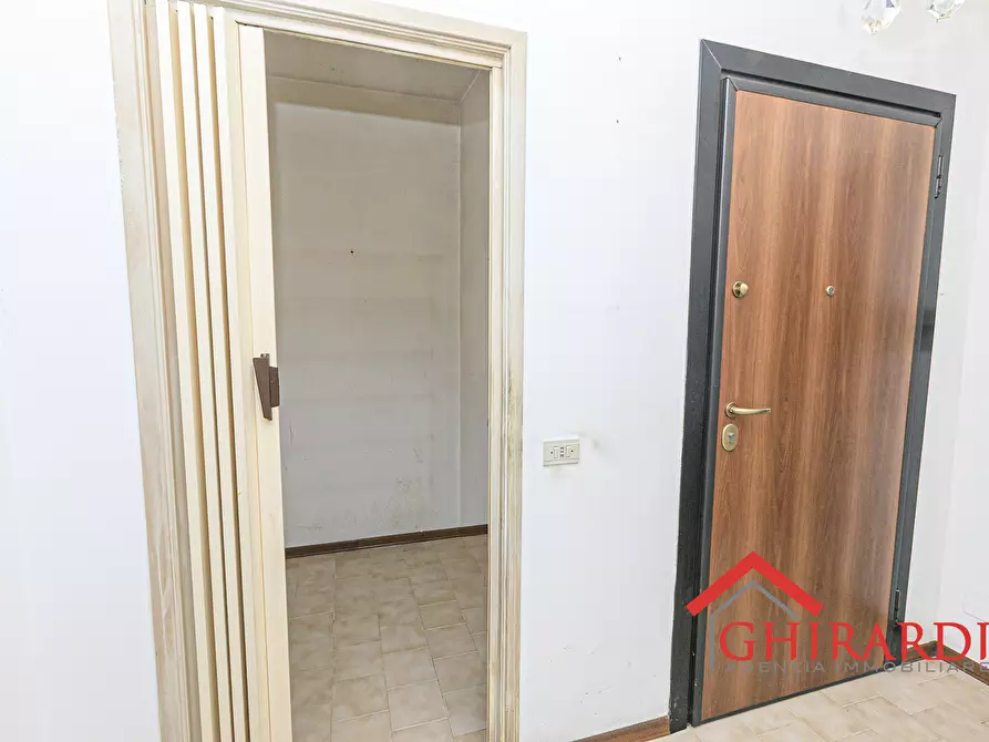 Immagine 5 di Trilocale in vendita  in VIA BORZOLI 54B a Genova