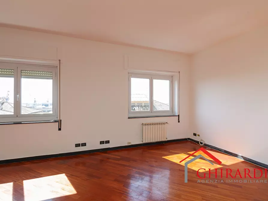 Immagine 5 di Trilocale in vendita  in VIA DELL'INSURREZIONE 12A a Genova