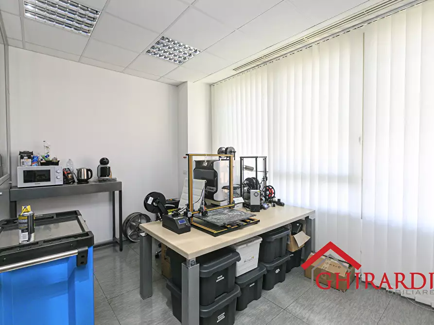 Immagine 15 di Ufficio in vendita  in Via delle Nuove Tecnologie Enrico Albareto 21 a Genova