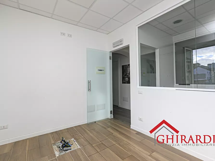 Immagine 12 di Ufficio in affitto  in Via Ciro Menotti 51 a Genova