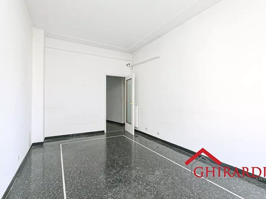 Immagine 17 di Bilocale in vendita  in Via Antonio Sant'Elia 21 a Genova