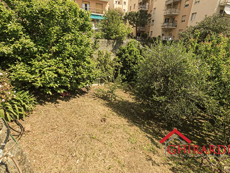 Immagine 56 di Quadrilocale in vendita  in Via Gavino Antonio 25 a Genova