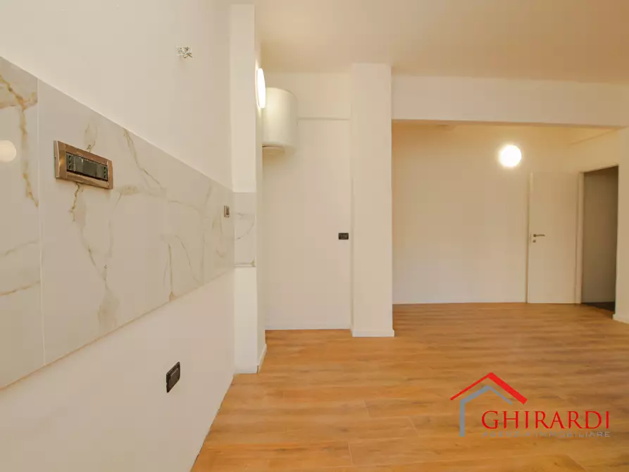 Immagine 5 di Bilocale in vendita  in VIA MURTOLA 62 a Genova