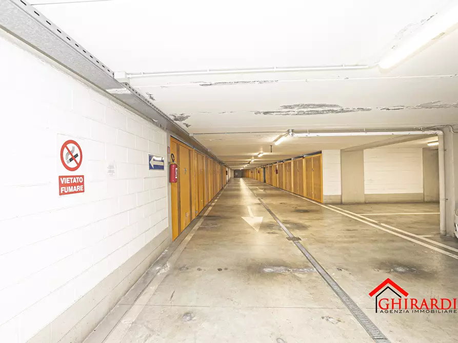 Immagine 16 di Garage in vendita  in Via Emanuele Ferro a Genova