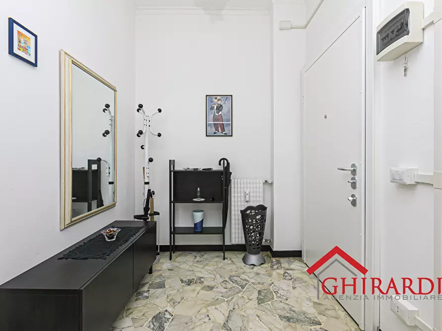 Immagine 3 di Bilocale in vendita  in Piazza Silvio Arrivabene 7a a Genova