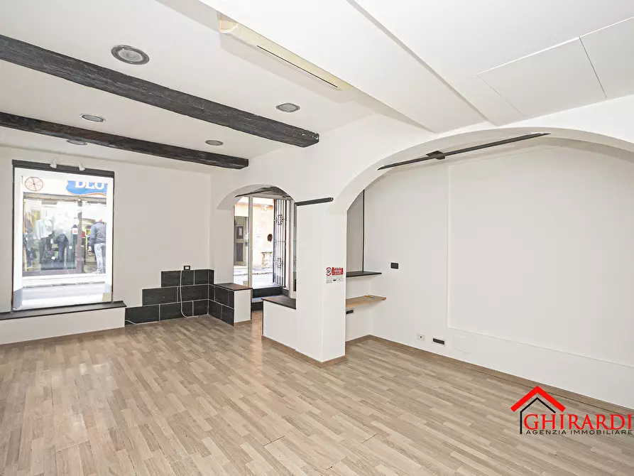 Immagine 7 di Locale commerciale in affitto  in VIA VADO 17R a Genova