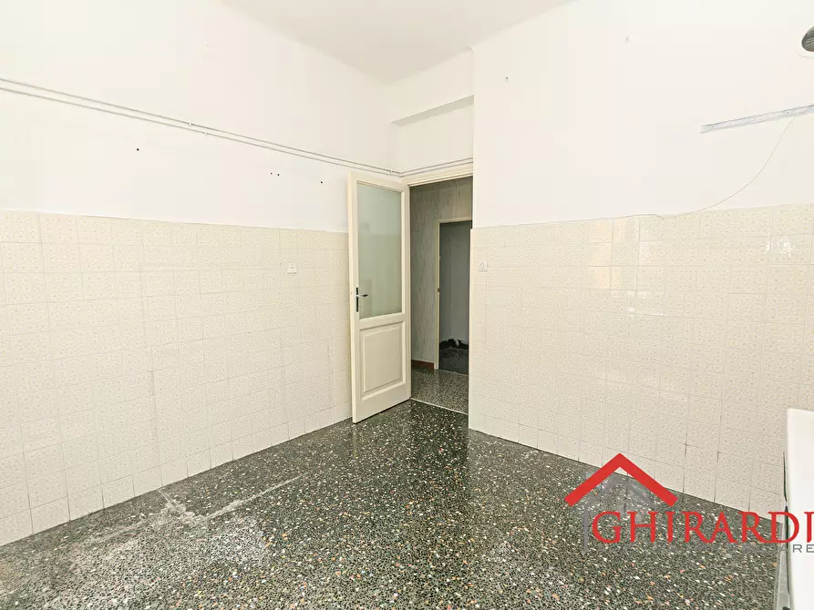 Immagine 13 di Bilocale in vendita  in VIA ANDREA DEL SARTO 15 a Genova