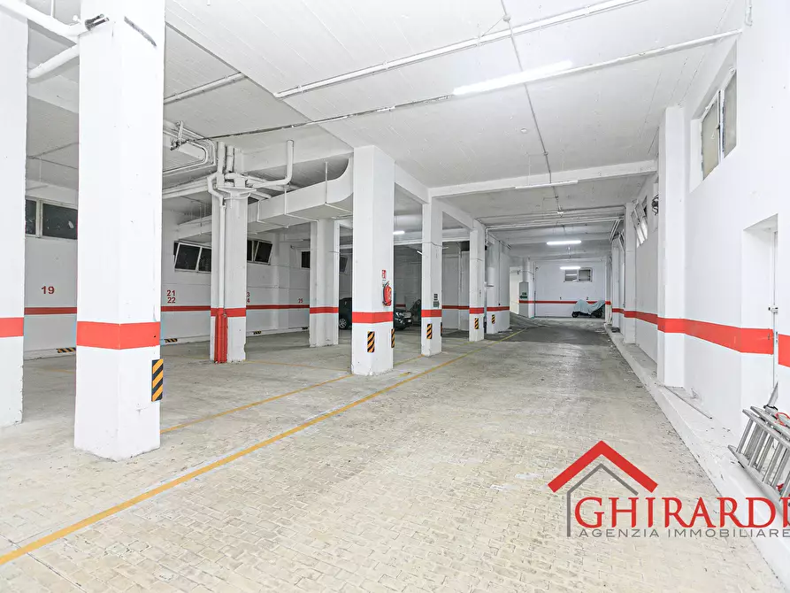 Immagine 12 di Garage in affitto  in VIA CHIARAVAGNA a Genova