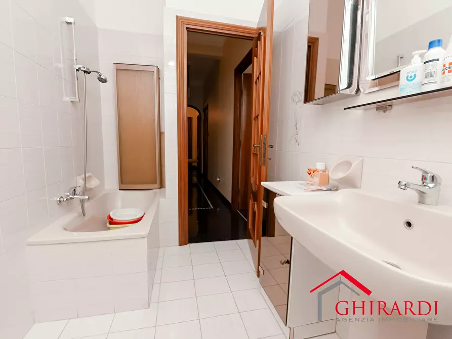 Immagine 23 di Quadrilocale in vendita  in SALITA CATALDI 20B a Genova