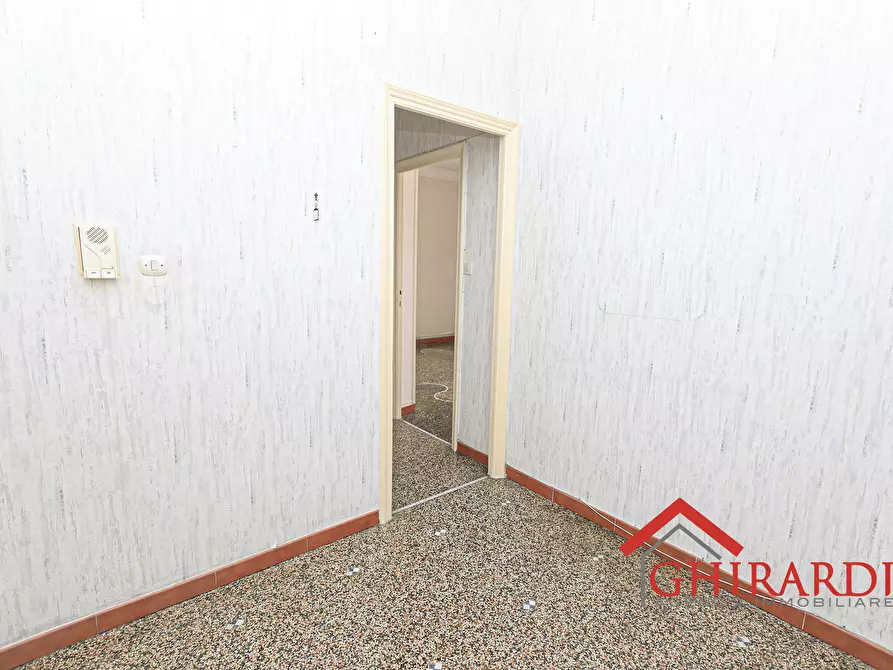 Immagine 3 di Bilocale in vendita  in VIA ANDREA DEL SARTO 15 a Genova