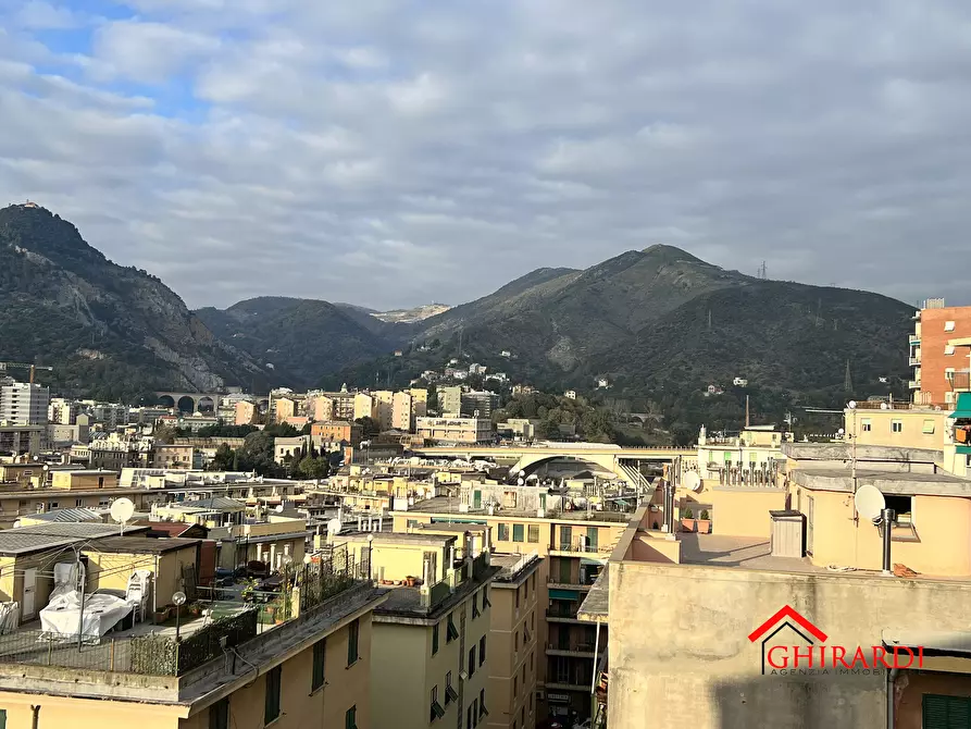 Immagine 21 di Quadrilocale in affitto  in VIA LODOVICO CALDA 16 a Genova