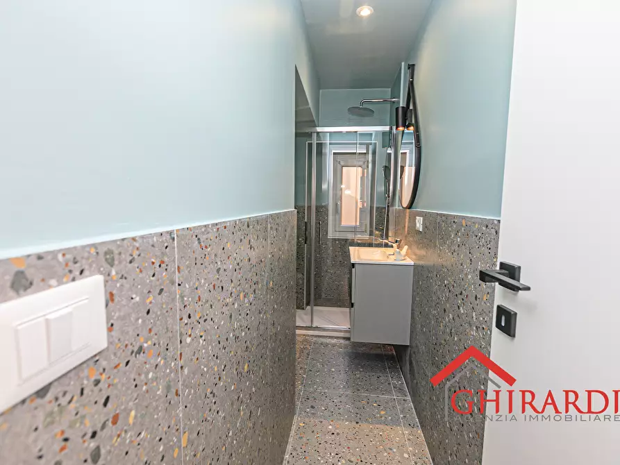 Immagine 19 di Bilocale in vendita  in Via Ramiro Ginocchio 10 a Genova