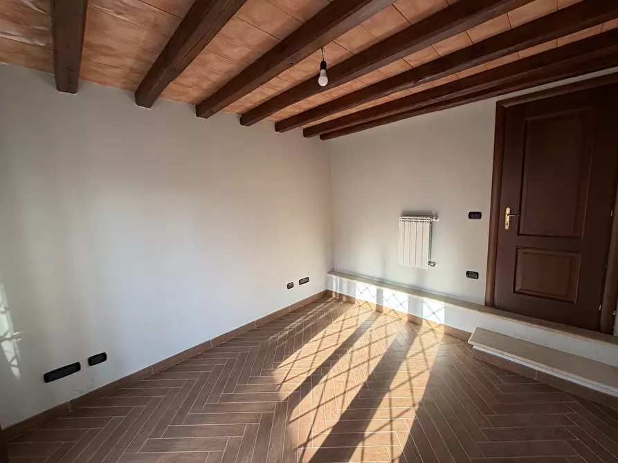 Immagine 30 di Villa in vendita  in Via Dora Baltea a Ardea