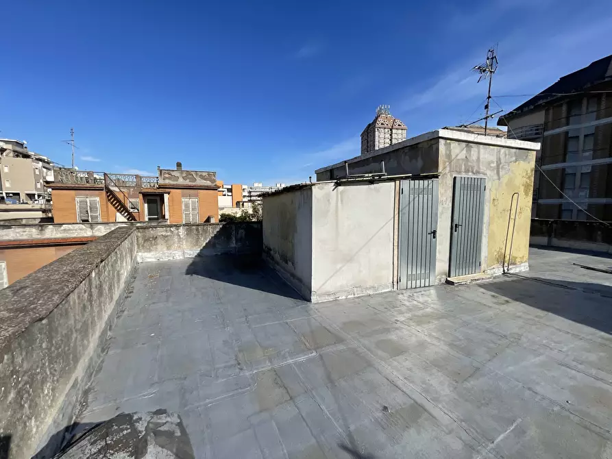 Immagine 15 di Trilocale in vendita  in Via della Liberazione 45 a Nettuno