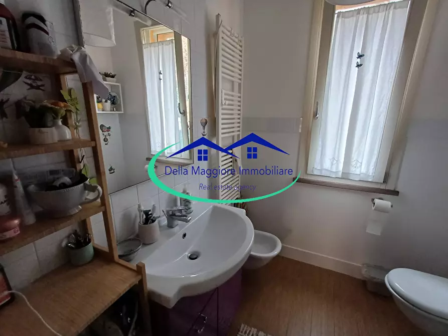 Immagine 11 di Casa bifamiliare in vendita  in sassogrosso a Rosignano Marittimo