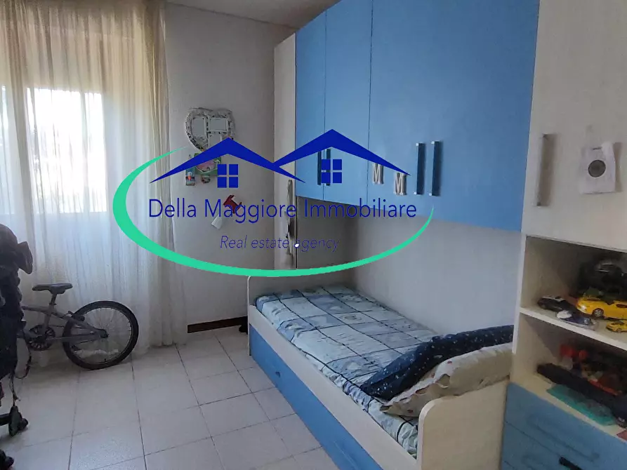 Immagine 12 di Appartamento in vendita  in Via Emilio Zola a Livorno