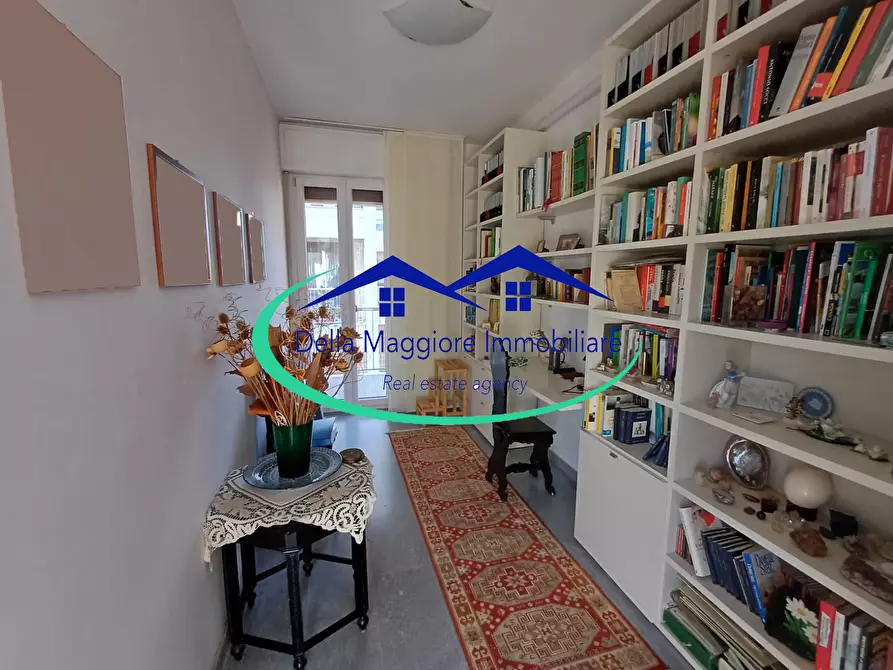 Immagine 7 di Pentalocale in vendita  in via montebello a Livorno