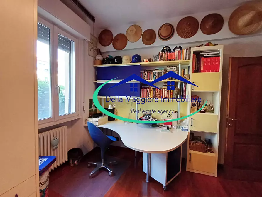 Immagine 26 di Appartamento in vendita  a Livorno