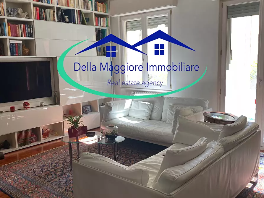 Immagine 6 di Appartamento in vendita  a Livorno