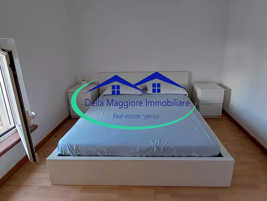 Immagine 23 di Villa in vendita  a Livorno