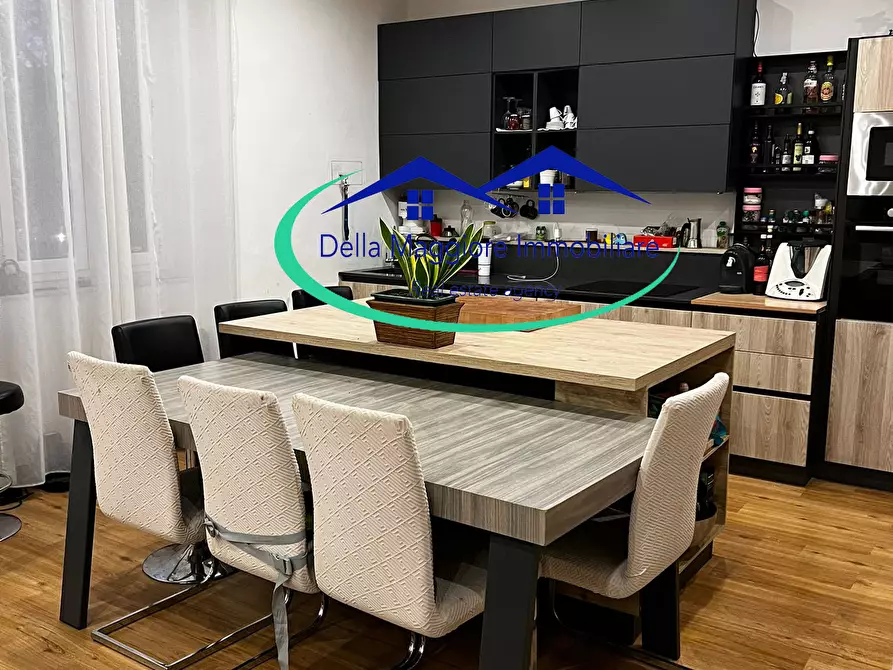 Immagine 11 di Quadrilocale in vendita  in Piazza Mazzini a Livorno