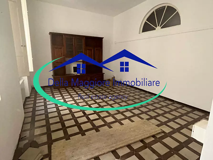 Immagine 1 di Appartamento in vendita  a Livorno