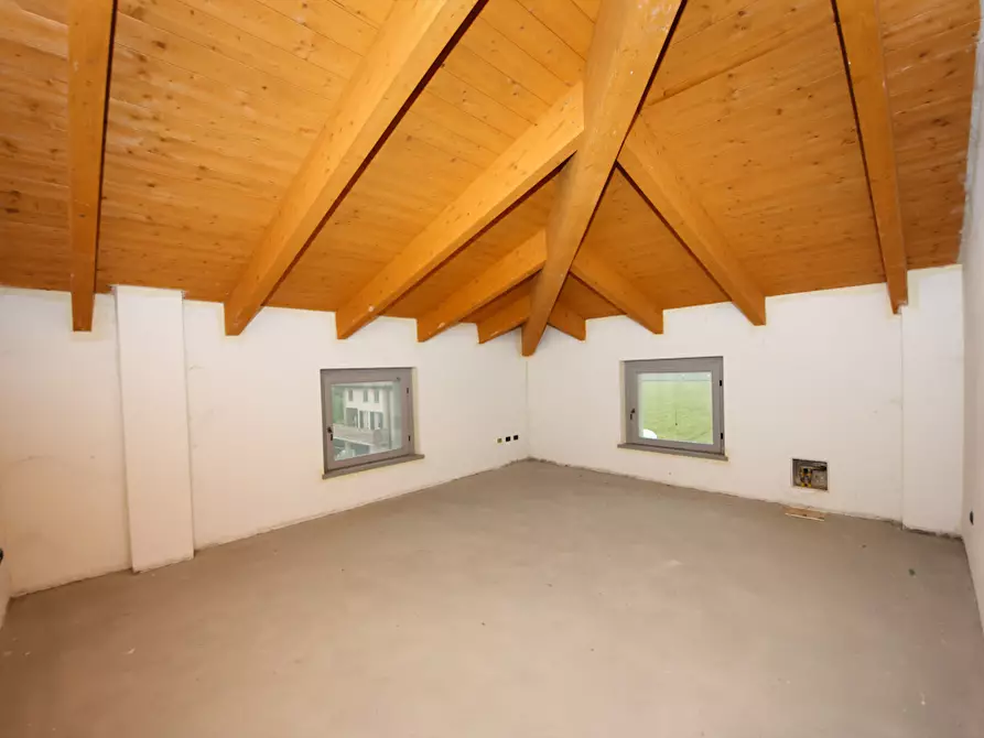 Immagine 14 di Ufficio in vendita  a Parma