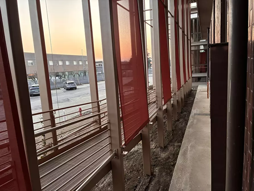 Immagine 14 di Ufficio in affitto  a Parma