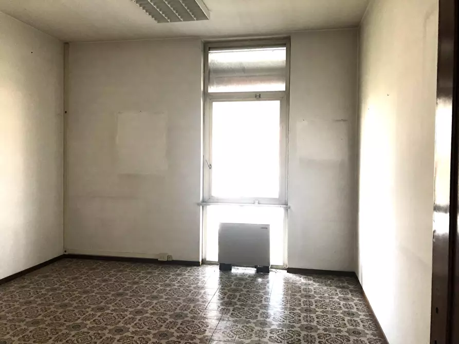 Immagine 12 di Attività artigianale in vendita  a Collecchio