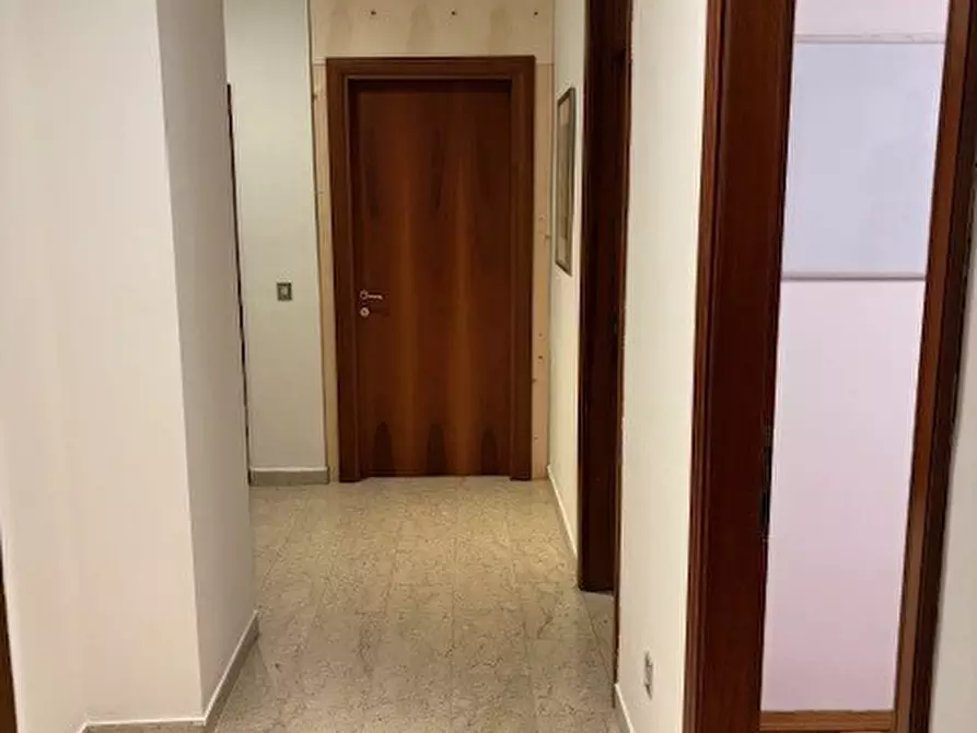 Immagine 5 di Stanza singola in affitto  in Via Vittorio Veneto 67 a Trento