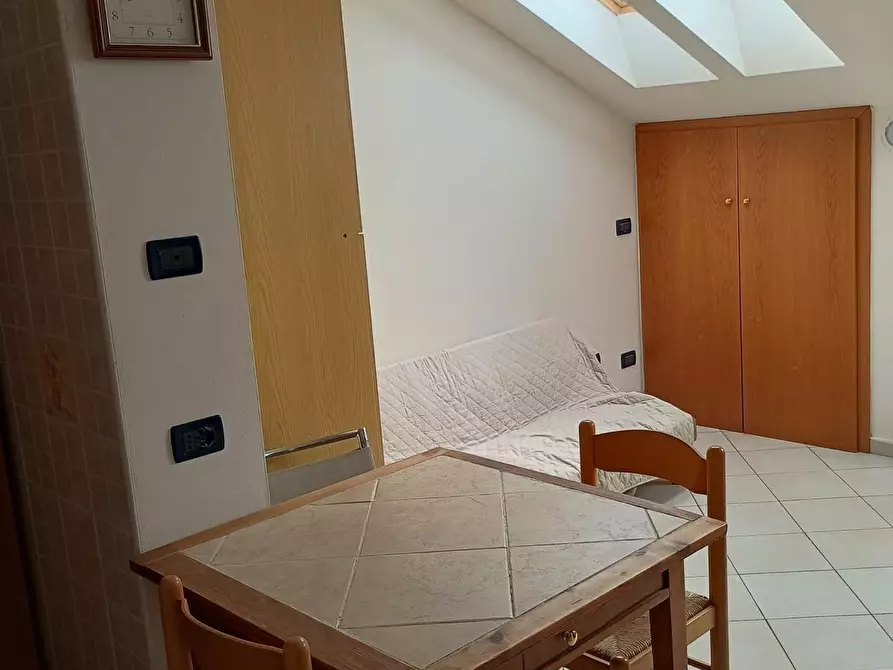 Immagine 6 di Stanza singola in affitto  in Via Sommarive 11 a Trento