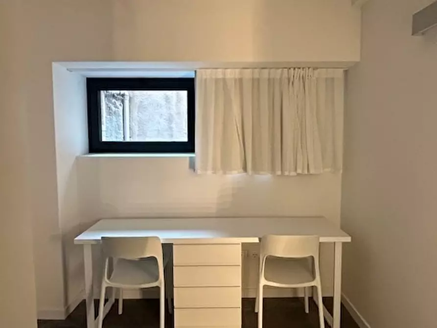 Immagine 2 di Stanza singola in affitto  in Via Roggiagrande 14/1 a Trento