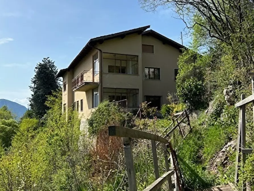 Immagine 1 di Casa indipendente in vendita  in Via dei Bergamini 6 a Trento