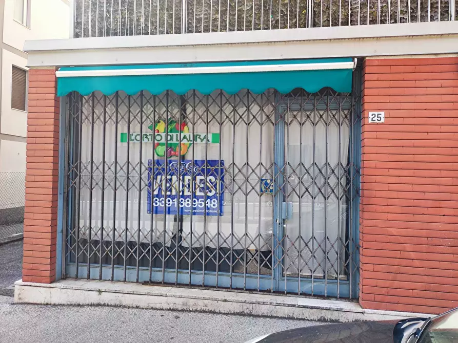 Immagine 1 di Locale commerciale in vendita  in Via Gorizia 25 a Trento