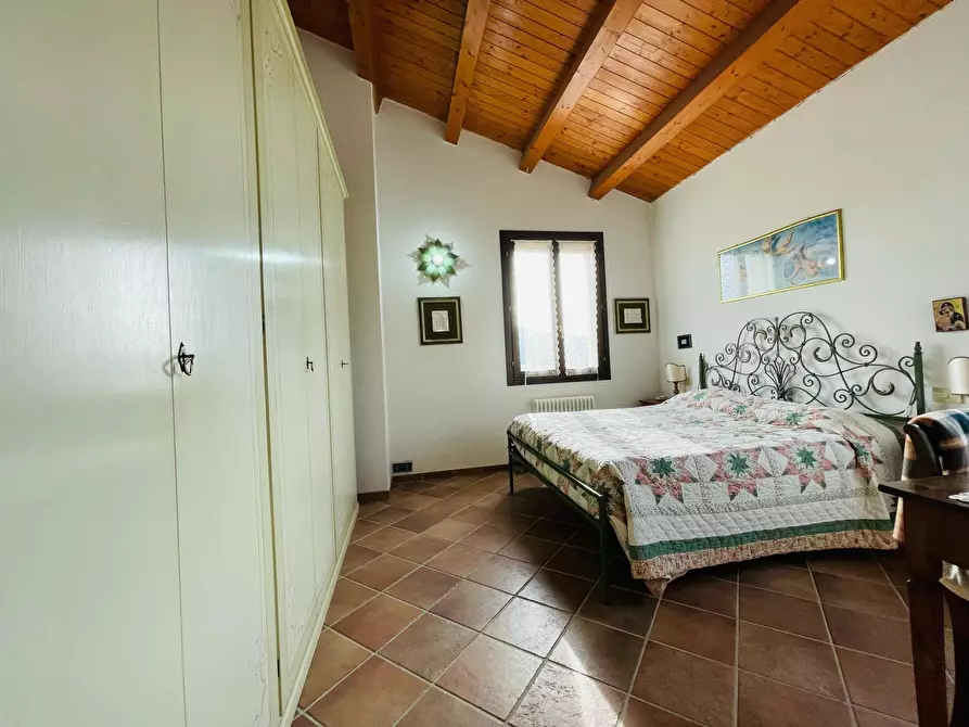 Immagine 41 di Rustico / casale in vendita  in morrovalle a Morrovalle