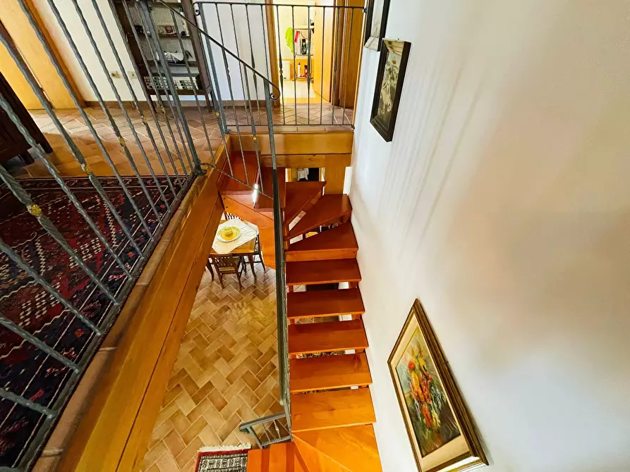 Immagine 37 di Rustico / casale in vendita  in morrovalle a Morrovalle