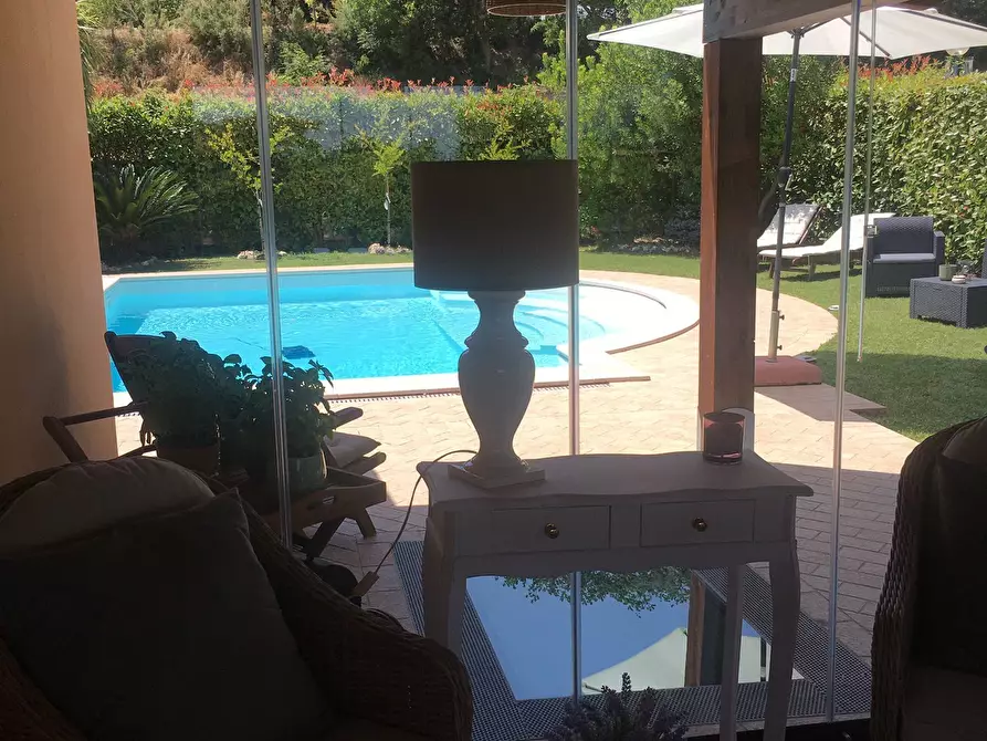 Immagine 1 di Villa in vendita  in Via Circonvallazione Conero 5a a Numana