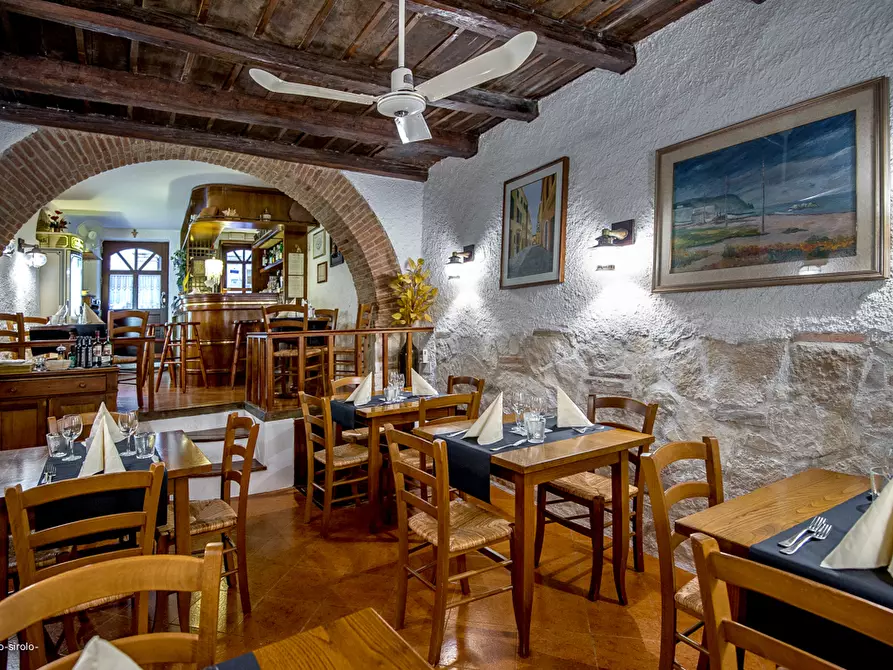 Immagine 14 di Bar / Ristorante in vendita  in Via Enrico Cialdini a Sirolo