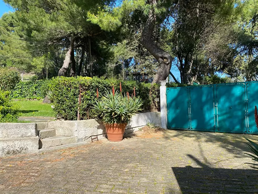 Immagine 17 di Rustico / casale in vendita  in Massignano a Ancona