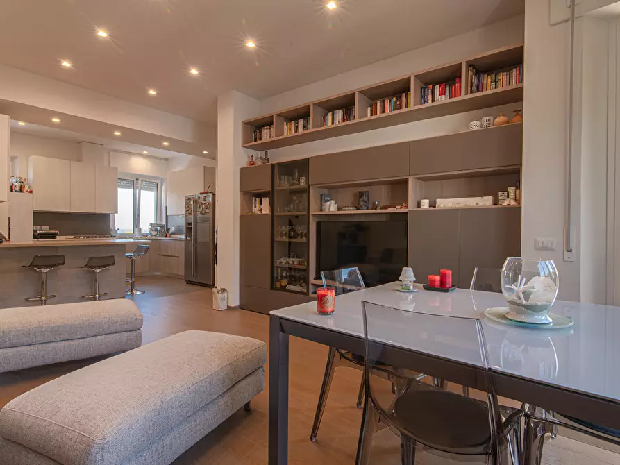 Immagine 8 di Trilocale in vendita  a Falconara Marittima