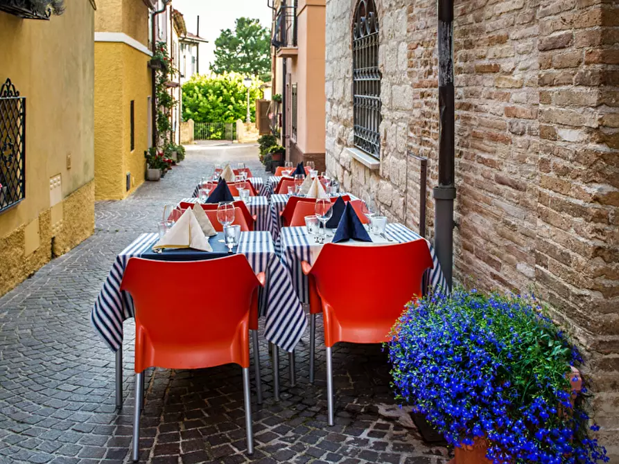 Immagine 4 di Bar / Ristorante in vendita  in Via Enrico Cialdini a Sirolo