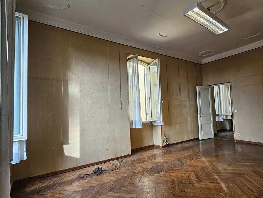 Immagine 13 di Pentalocale in vendita  in Via Garibaldi 97 a San Remo