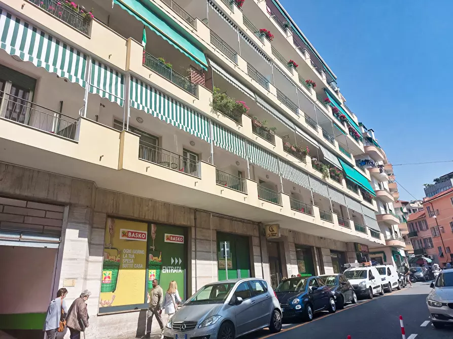 Immagine 22 di Bilocale in affitto  in Via San Francesco 37 a San Remo