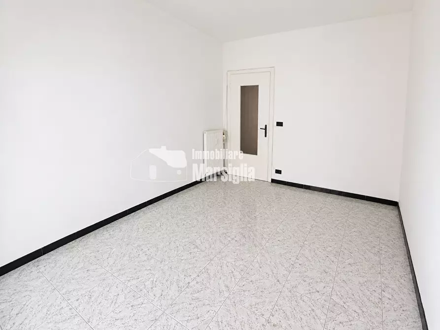 Immagine 12 di Trilocale in vendita  in Via Martiri della Libertà 139 a San Remo