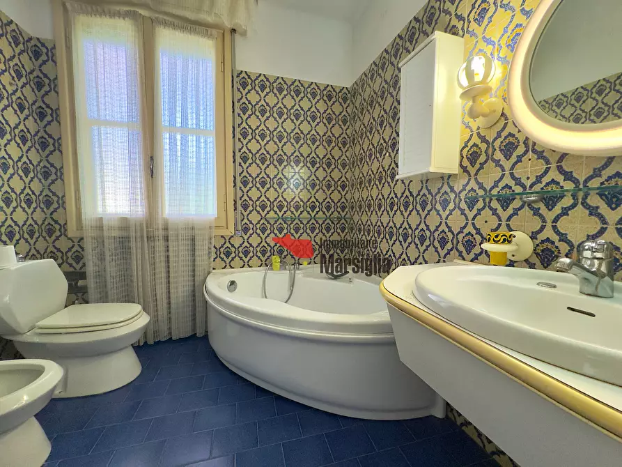 Immagine 31 di Casa indipendente in vendita  in Via G. D'Annunzio 60 a San Remo