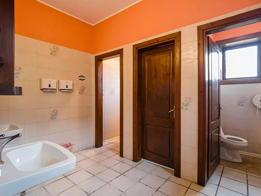 Immagine 16 di Bar / Ristorante in vendita  in Via Losa a Pessinetto