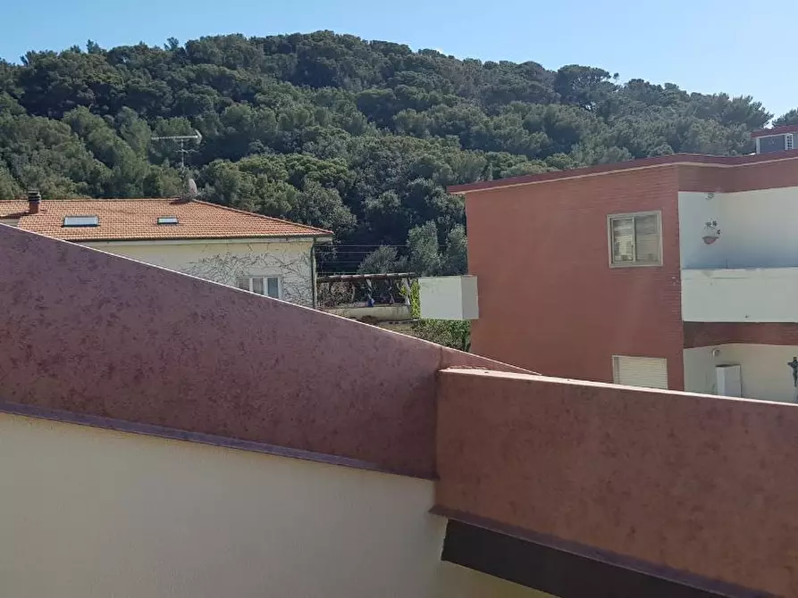 Immagine 9 di Porzione di casa in vendita  a Livorno